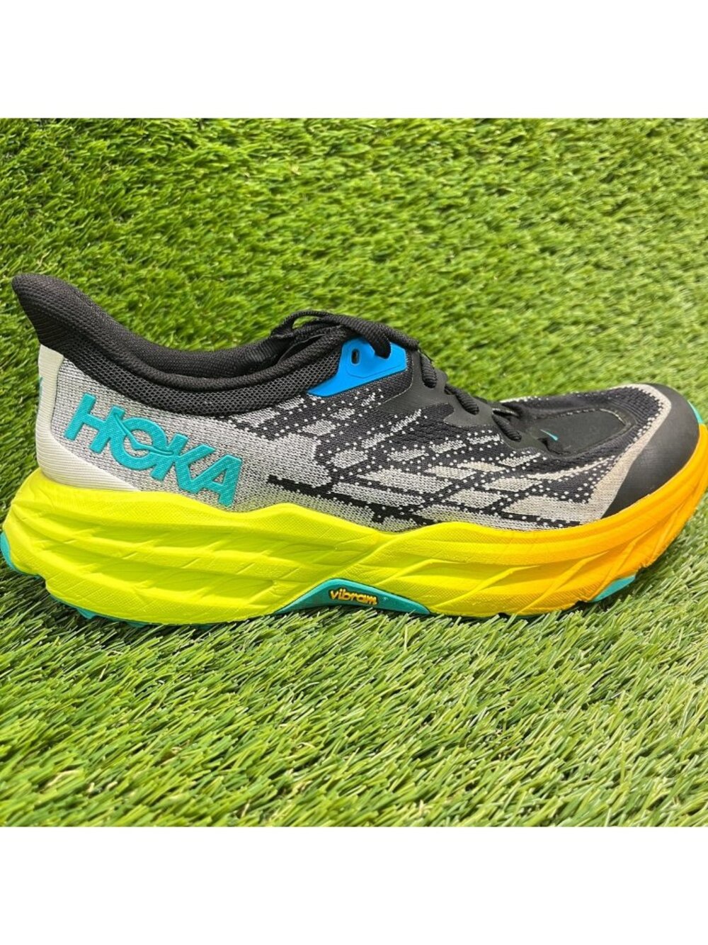 Hoka One One Speedgoat 5 Womens Size 9 Black Gray Running Walking Shoes Sneakers